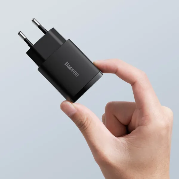 Kompaktná rýchlonabíjačka Baseus USB+ USB-C 20W - čierna