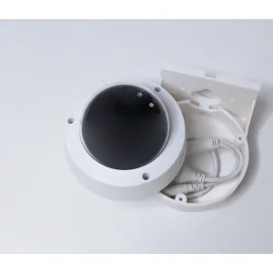 OEM TP-LINK držák s kabelovou krytkou pro kamery VIGI C220/C230/C240 na stěnu bílý
