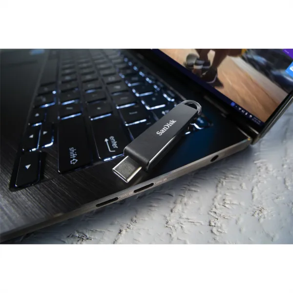 SanDisk Ultra® USB Type-C Flash Drive 32 GB 85235110