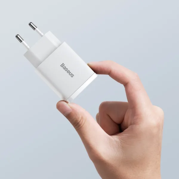 Kompaktná rýchlonabíjačka Baseus USB+ USB-C 20 W - biela