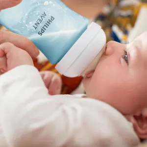 Philips Avent Natural Response Fľaša 260 ml modrá SCF69317