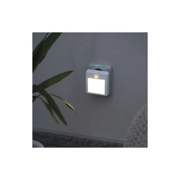 EMOS LED nočné svetlo P3319 s pohybovým čidlom do zásuvky
