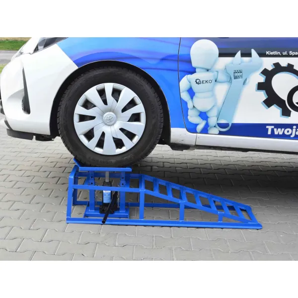 Geko Nájazdová rampa s hydraulickým zdvihákom 2T set 2ks