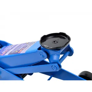 GEKO HYDRAULICKÝ POJAZDNÝ ZDVIHÁK S PEDÁLOM, 3,5 T, G01063