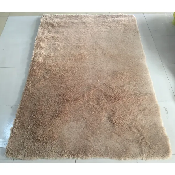 DECOREUM Koberec L SILK béžová Rozmery (v): 140x200