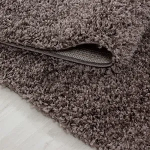 Koberec Shaggy Life svetlo hnedý - kruh