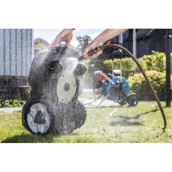 ROBOTICKÁ KOSAČKA HUSQVARNA AUTOMOWER 305