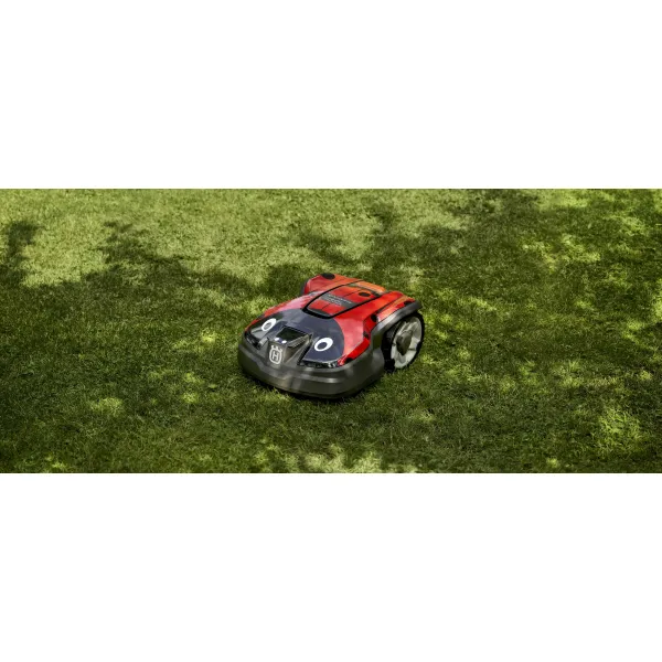 ROBOTICKÁ KOSAČKA HUSQVARNA AUTOMOWER 305