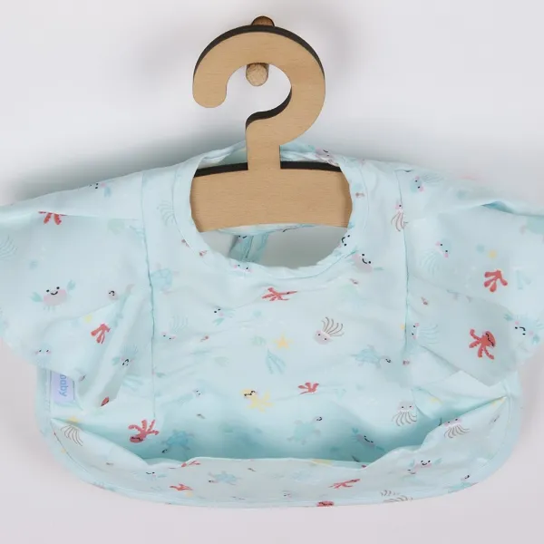 Luxusný podbradník New Baby 35x27 s volánikmi