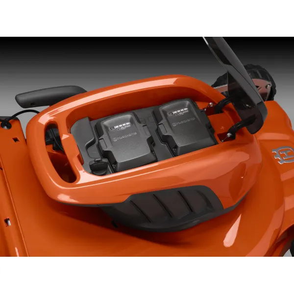Akumulátorová kosačka Husqvarna LC 347iVX s Bluethooth