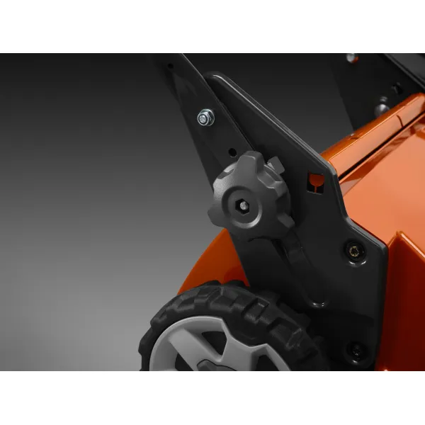 Akumulátorová kosačka Husqvarna LC 347iVX s Bluethooth