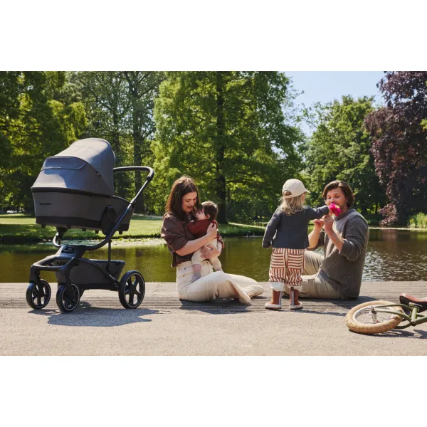Kočík Easywalker Harvey5 Air set XXL s príslušenstvom Farba: Pebble Grey