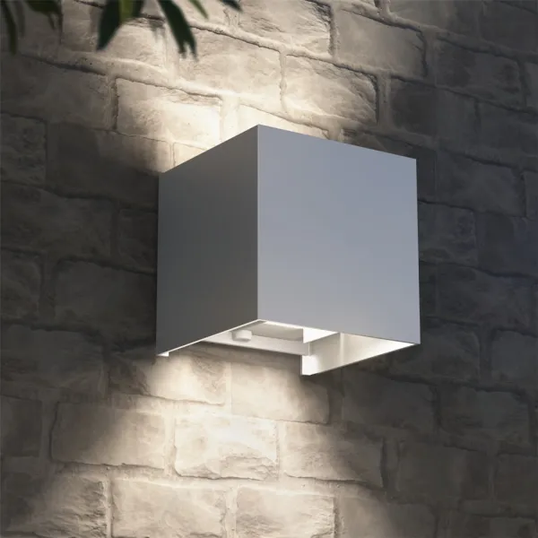 Hama SMART WiFi nástenné svetlo, štvorcové, 10 cm, IP44, vonkajšie/vnútorné použitie,... 94051140