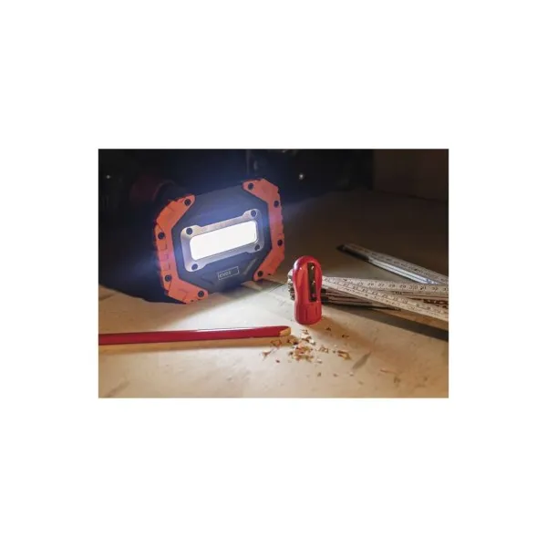 EMOS COB LED pracovné svietidlo P4113, 700 lm, 4× AA