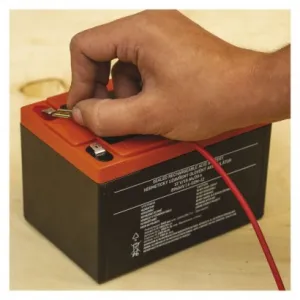 EMOS Bezúdržbový olovený trakčný aku. 12 V/15 Ah, faston 6,3 mm