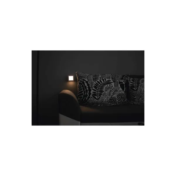 EMOS LED nočné svetlo P3316 s fotosenzorom do zásuvky