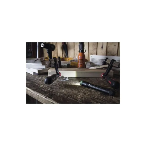 CREE + COB LED ručné svietidlo GP C33, 180 lm, 2× AA, fokus