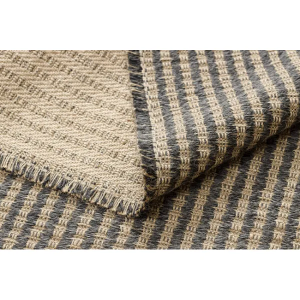 Koberec JUTE 3650 so strapcami čierny / béžový