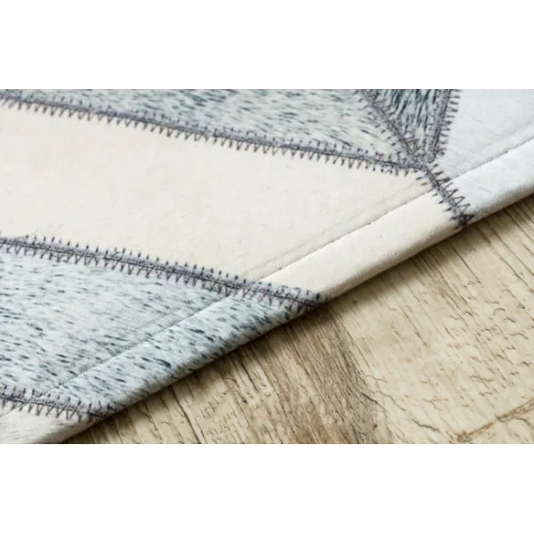 Koberec PATCHWORK 21721 béžový/sivý - imitácia kože krava, geometrický