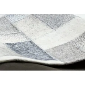Koberec PATCHWORK 21723 sivý - imitácia kože krava, deski