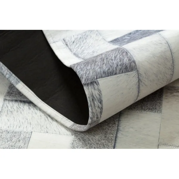 Koberec PATCHWORK 21723 sivý - imitácia kože krava, deski