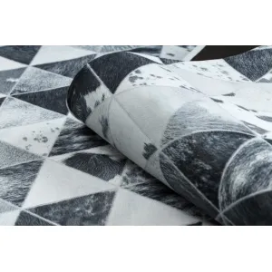 Koberec PATCHWORK 21722 sivý - imitácia kože krava, trojuholníky