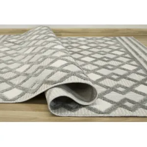 Šnúrkový koberec Stella D418A - Romby Aztec sivý / strieborný
