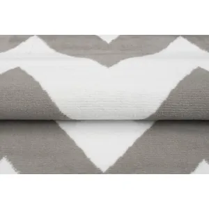 DECOREUM Koberec C437A BALI PP sivá Rozmery (v): 250x350