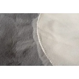 Koberček RABBIT FUR TEDDY BEAR tmavosivý