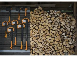Štiepacia sekera X11 "S" FISKARS
