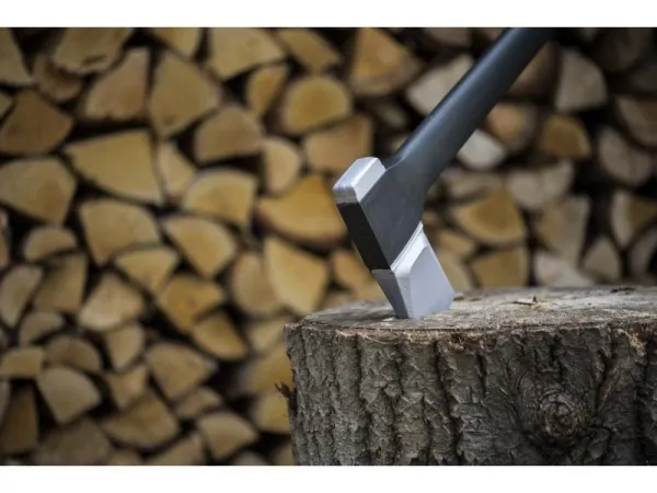 Štiepacia sekera X11 "S" FISKARS