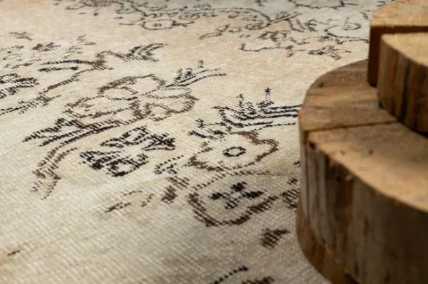 Ručne tkaný vlnený koberec Vintage 10313 ornament / kvety, béžový / zelený