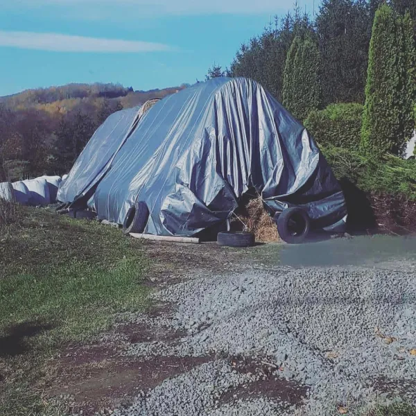 Krycia plachta čierno strieborná 2x2m 260g m2 | jaks