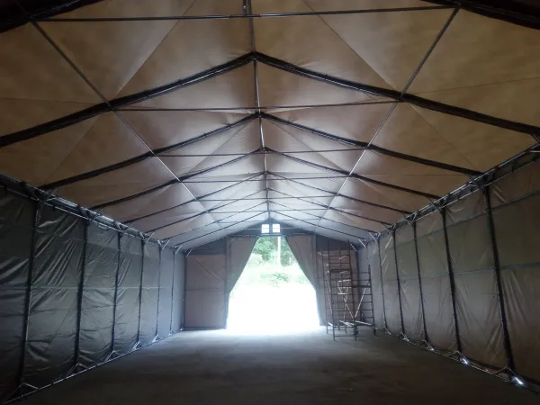 MONTOVANÁ MOBILNÍ HALA PVC 4X6X2M CELOROČNÁ POLAR+ 620G/M2 FR