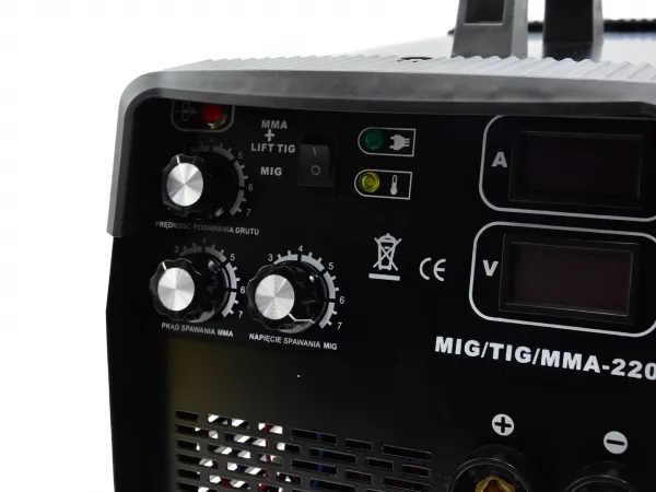 GEKO INVERTOROVÁ ZVÁRAČKA MIG,TIG, MMA 220A G80096