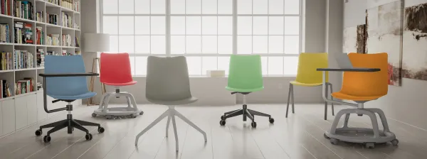 Stolička College Prevedenie: TR30 / Plast
