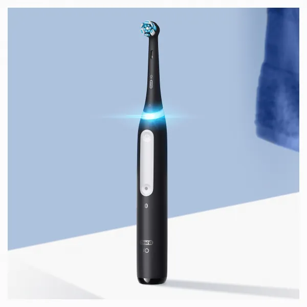 Oral-B iO Series 4 Matt Black + Quite White DUO Pack
