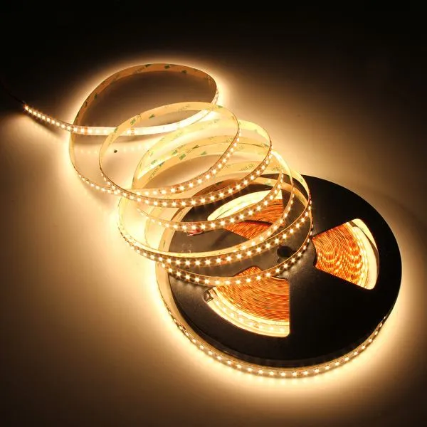 LEDprodukt PROFI LED pásik 120LED/m SMD2835 14,4W/m prúd. driver teplá biela IP20 24V