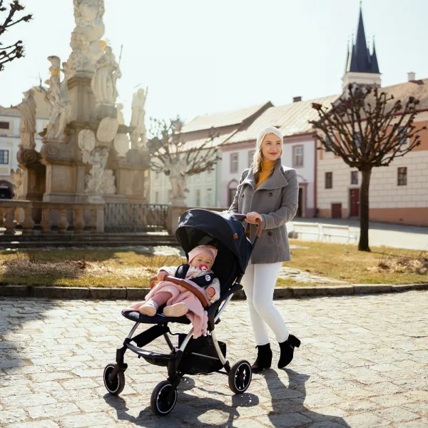 PETITEMARS Športový kočík Petite&Mars Cross Farba: Absolute Black