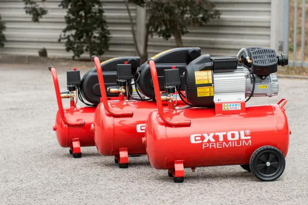 EXTOL PREMIUM 8895320 Kompresor olejový dvojvalcový, príkon 2,2kW, nádoba 50l, max. 8bar
