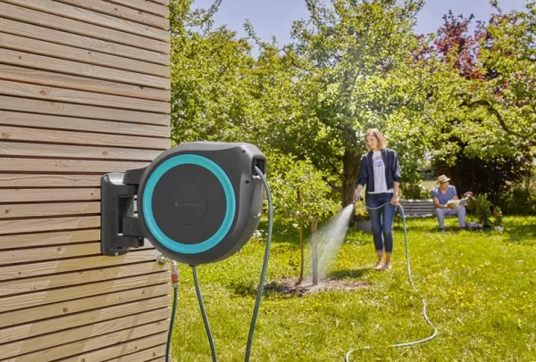 Gardena Nástenný box na hadicu RollUp L
