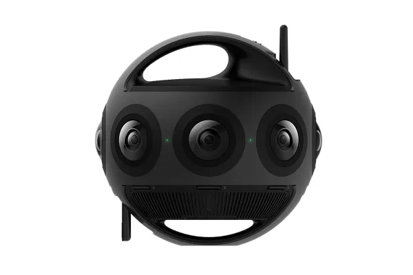 Insta360 Titan INST600