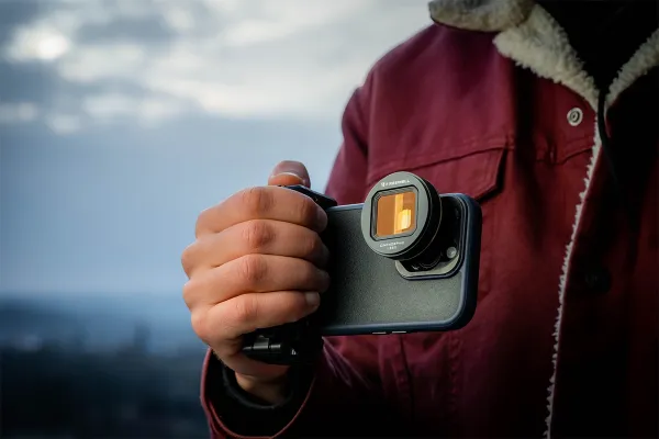 Freewell Sherpa anamorfný objektív Gold Streak s filtrami pre iPhone 13/14 FW-SH-GLDANM