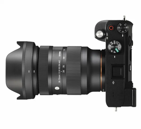 SIGMA 28-70 mm F2.8 DG DN Contemporary pre Sony E 15114200