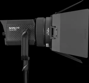 KIT Nanlite Forza 150 with FL-11 Fresnel