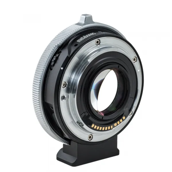 Metabones Objektív Canon EF s držiakom RF T CINE Speed Booster ULTRA 0,71x 23568
