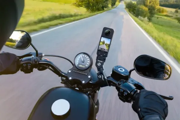 Insta360 Motocycle Bundle V2 INST110-33
