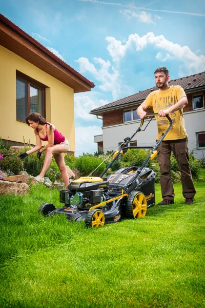 Rotačná kosačka Riwall PRO RPM 5135
