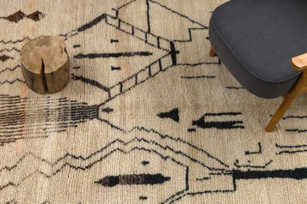 Ručne tkaný vlnený koberec BERBER BJ1077 Boujaad berber Boho, béžový / čierny