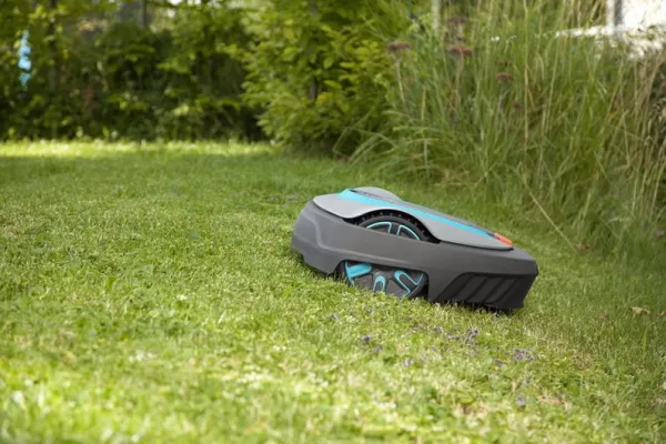 Robotická kosačka Gardena Sileno City 400